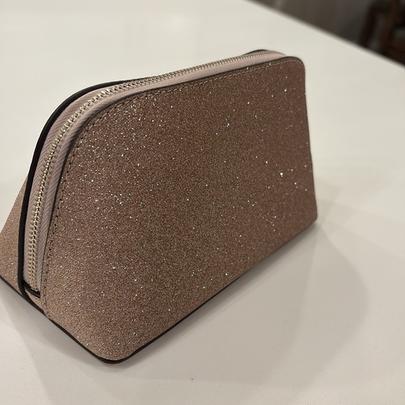 KATE SPADE Make-up bag, NWT. - Picture 3 of 7